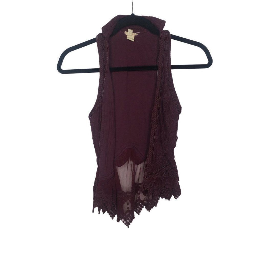 Gimmicks by BKE Vest Burgundy